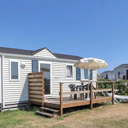 2 Bedroom Stunning In *